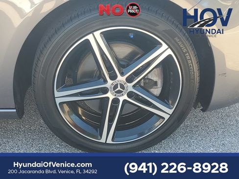 Used 2022 Mercedes-Benz A 220 4MATIC image 9