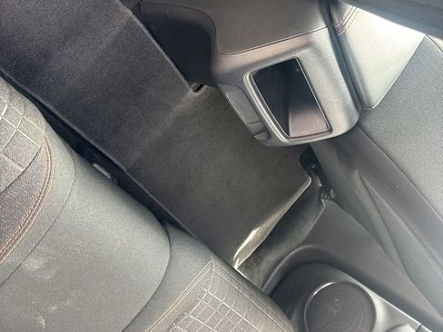 Used 2025 Honda HR-V Sport image 40