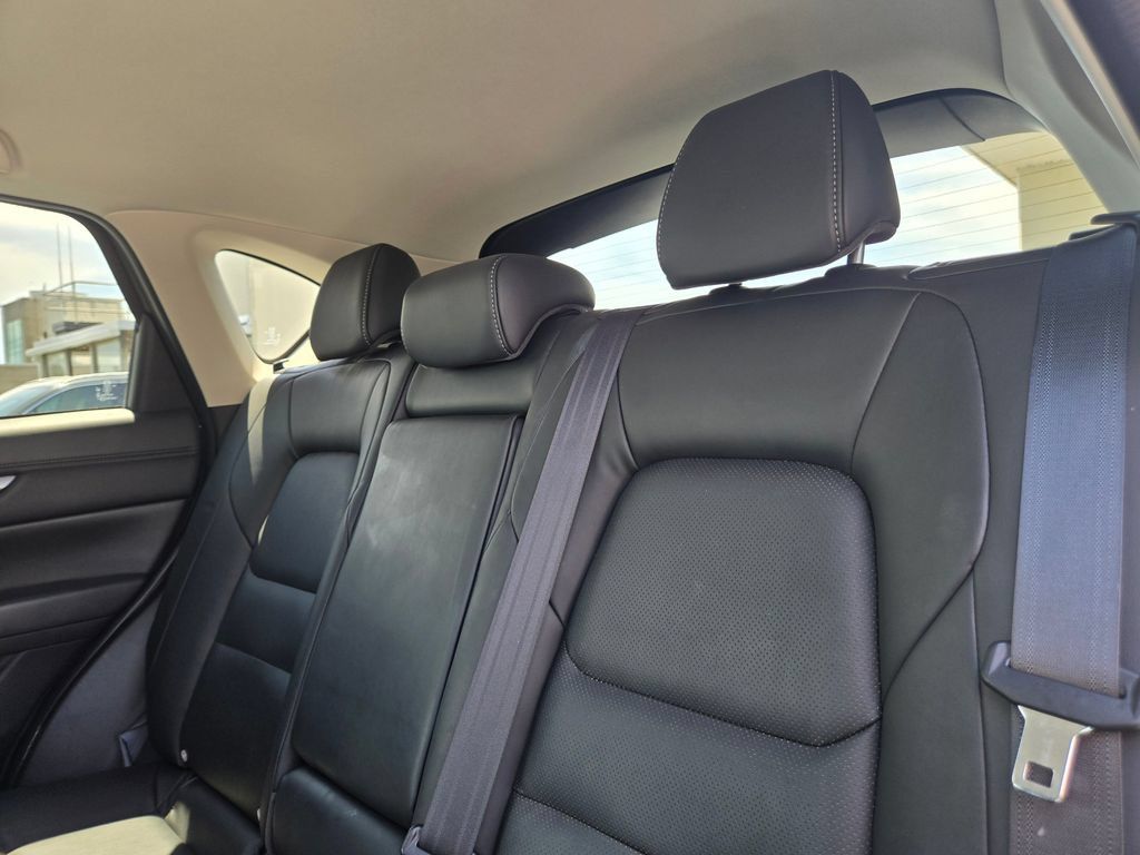 Used 2025 MAZDA CX-5 AWD 2.5 S w/ Select Package image 17