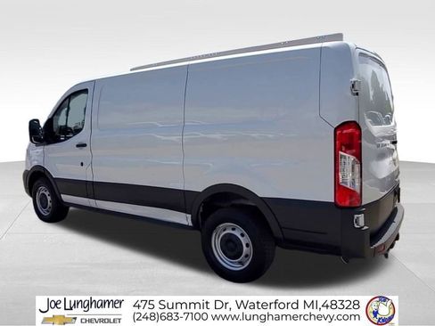 Used 2020 Ford Transit 250 Low Roof RWD image 6