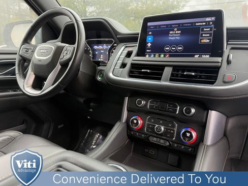 Used 2021 GMC Yukon XL SLT image 32