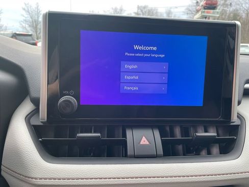 New 2025 Toyota RAV4 XLE image 31