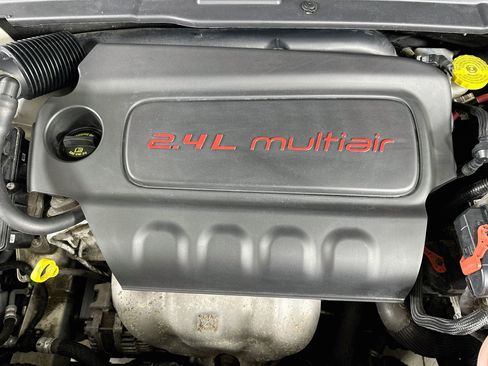 Used 2018 Jeep Compass Latitude w/ Popular Equipment Group FWD image 31
