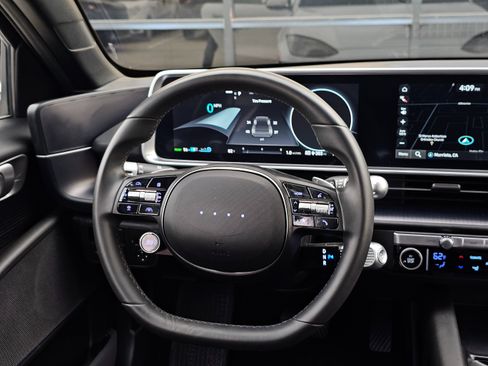 Used 2025 Hyundai Ioniq 6 SE image 18