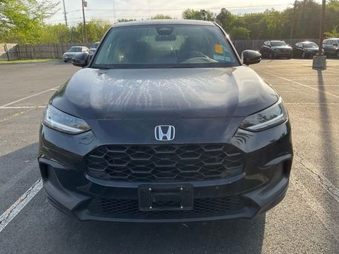 Certified 2023 Honda HR-V LX image 2