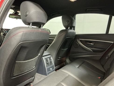 Used 2018 BMW 330i Sedan w/ Shadow Sport Edition RWD image 27