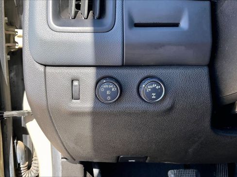 Used 2021 Chevrolet Colorado Z71 AWD/4WD image 33