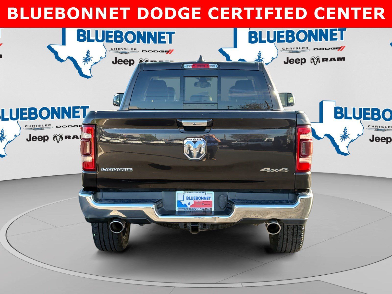 Used 2019 RAM 1500 Laramie w/ Off Road Group AWD/4WD image 6
