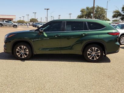 Used 2023 Toyota Highlander XLE