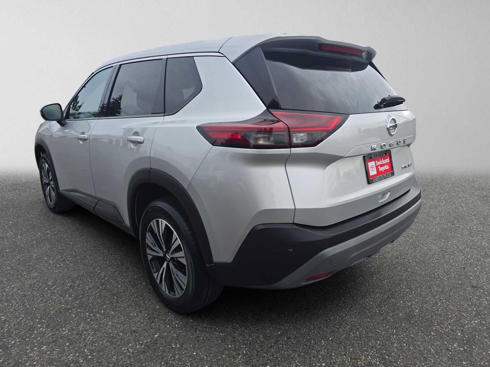 Used 2021 Nissan Rogue SV AWD/4WD image 5