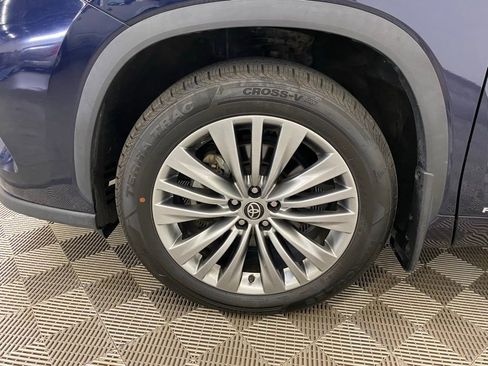 Used 2022 Toyota Highlander Platinum image 17