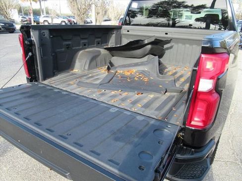Used 2022 Chevrolet Silverado 1500 LT Trail Boss image 8