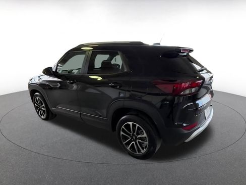 Used 2025 Chevrolet TrailBlazer LT image 10