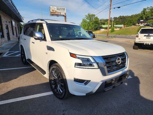 Used 2021 Nissan Armada Platinum RWD image 8