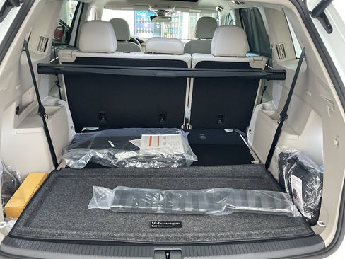 New 2026 Volkswagen Atlas SE FWD image 36