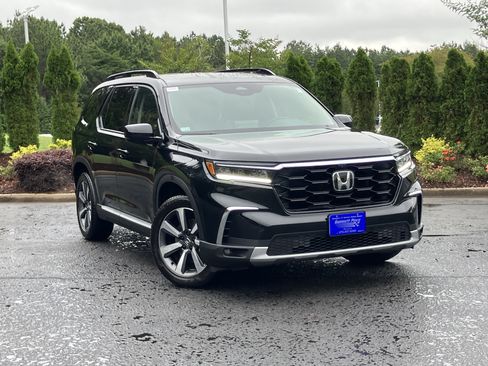 Certified 2024 Honda Pilot Elite image 2