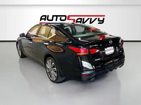 Used 2024 Nissan Altima 2.5 SL AWD/4WD image 5