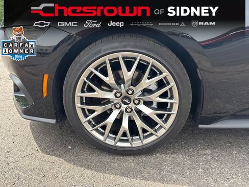 Used 2026 Ford Mustang Premium RWD image 9