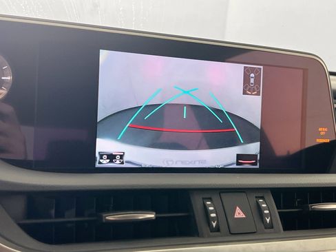 Used 2019 Lexus ES 350 image 14