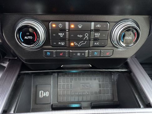 Used 2021 Ford F450 Limited w/ FX4 Off-Road Package image 30