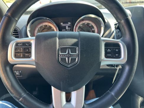 Used 2017 Dodge Grand Caravan GT image 18