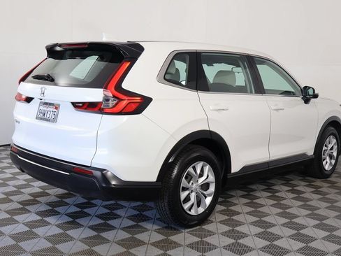 Used 2023 Honda CR-V LX image 3