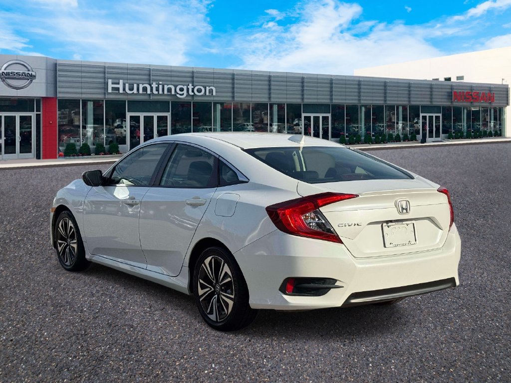 Used 2018 Honda Civic EX-T image 6