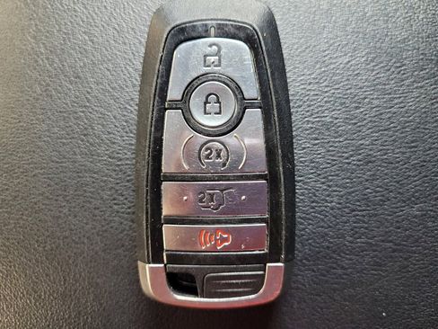 Used 2020 Ford Edge SEL w/ Convenience Package image 32