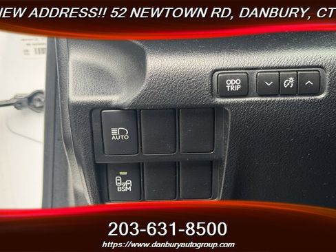 Used 2017 Lexus IS 300 F Sport w/ F Sport Package AWD/4WD image 14