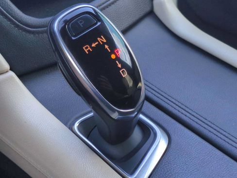 Used 2018 Cadillac XT5 FWD image 15