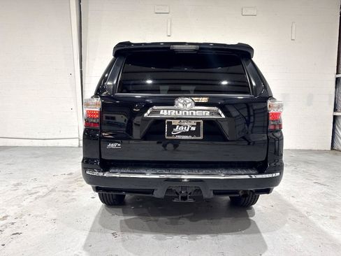 Used 2016 Toyota 4Runner Limited AWD/4WD image 27