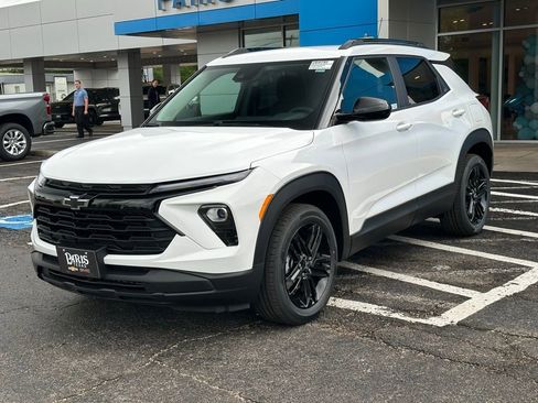New 2026 Chevrolet TrailBlazer LT w/ Midnight Edition image 3