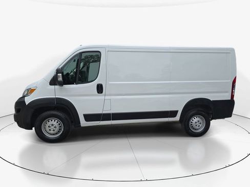 Used 2025 RAM ProMaster 2500 w/ Convenience Group FWD image 7