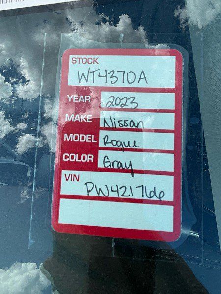 Used 2023 Nissan Rogue SL FWD image 19