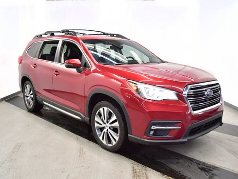 Used 2022 Subaru Ascent Limited w/ Technology Package image 2