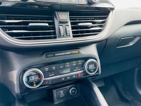 Used 2021 Ford Escape SE w/ SE Sport Appearance Package FWD image 14