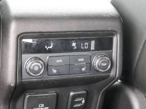 Used 2017 GMC Acadia Denali w/ Technology Package AWD/4WD image 34