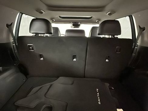 Used 2024 Hyundai Santa Fe Limited FWD image 29