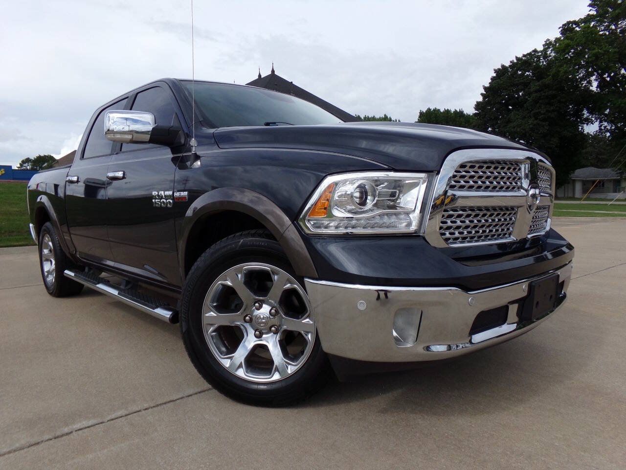 Used 2017 RAM 1500 Laramie w/ Convenience Group RWD image 15