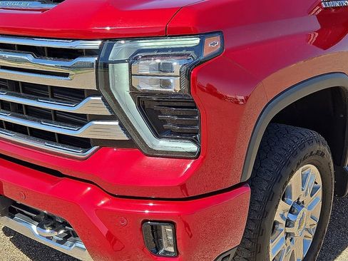 Used 2024 Chevrolet Silverado 3500 High Country w/ High Country Premium Package AWD/4WD image 10