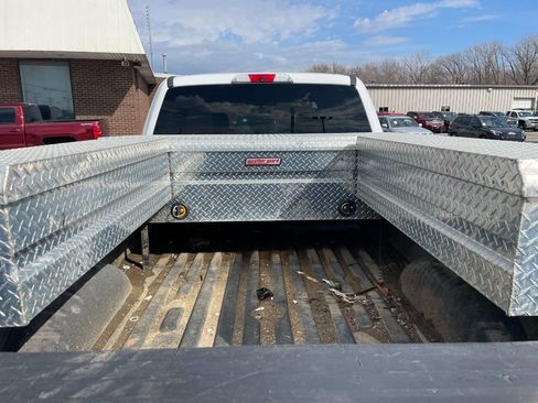 Used 2019 Ford F250 XLT w/ XLT Premium Package image 5