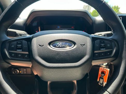 Used 2025 Ford Ranger XLT w/ Trailer Tow Package RWD image 21