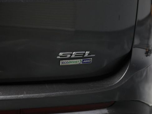Used 2016 Ford Edge SEL AWD/4WD image 32