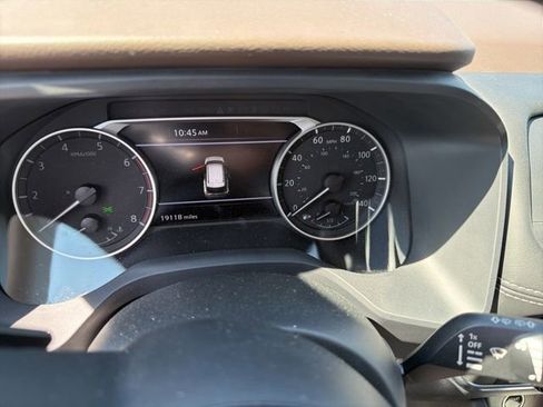 Used 2023 Nissan Rogue SV w/ SV Premium B Package AWD/4WD image 6