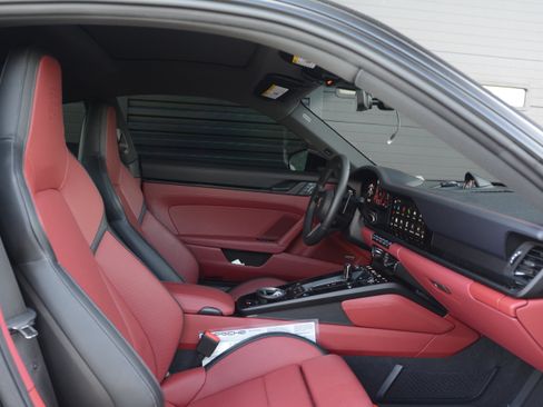 Certified 2025 Porsche 911 Carrera S RWD image 25