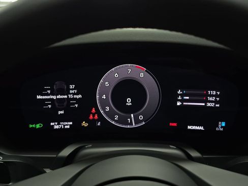 Certified 2025 Porsche 911 Carrera RWD image 14