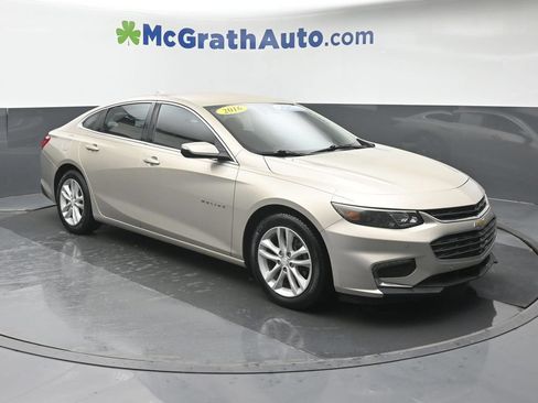 Used 2016 Chevrolet Malibu LT w/ Driver Confidence Package FWD image 2