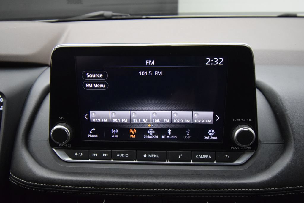 Used 2023 Nissan Rogue SV AWD/4WD image 13
