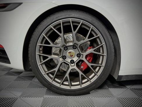 Used 2020 Porsche 911 Carrera 4S image 20