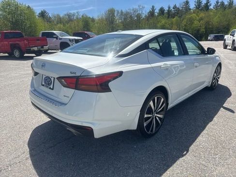 Used 2021 Nissan Altima 2.5 SR AWD/4WD image 6